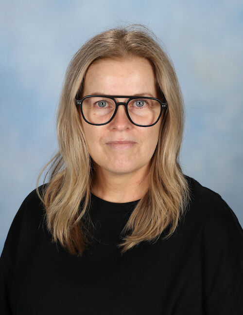 Liz MILLER